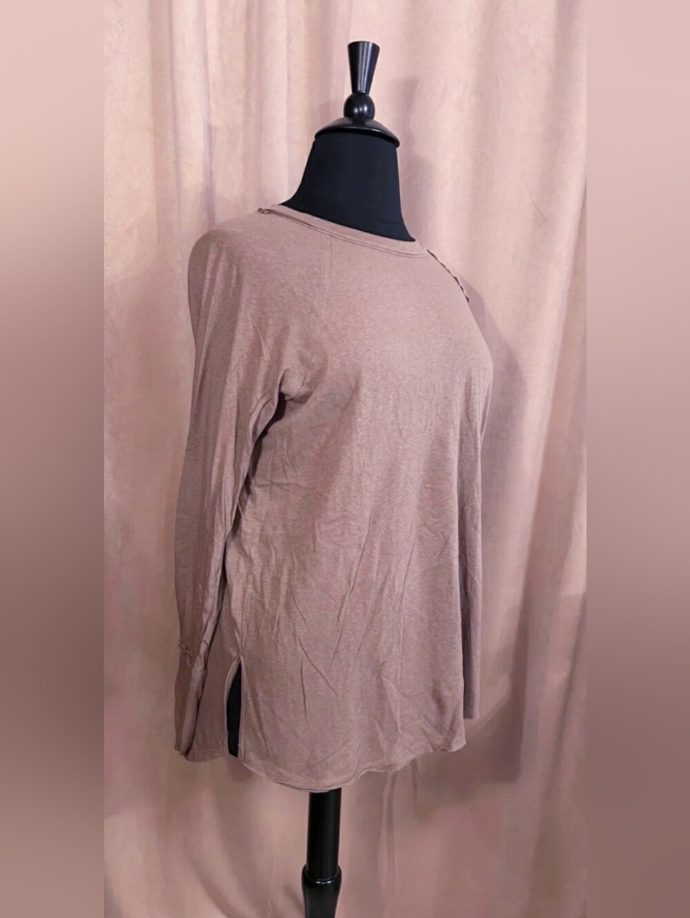 EASEL LONG SLEEVE SIDE SLIT TUNIC